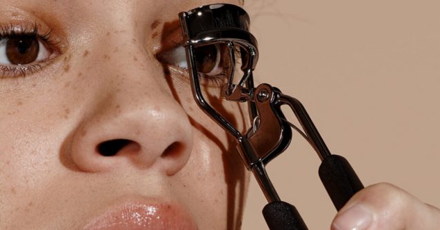 The Ultimate Guide to Curl Your Eyelashes
